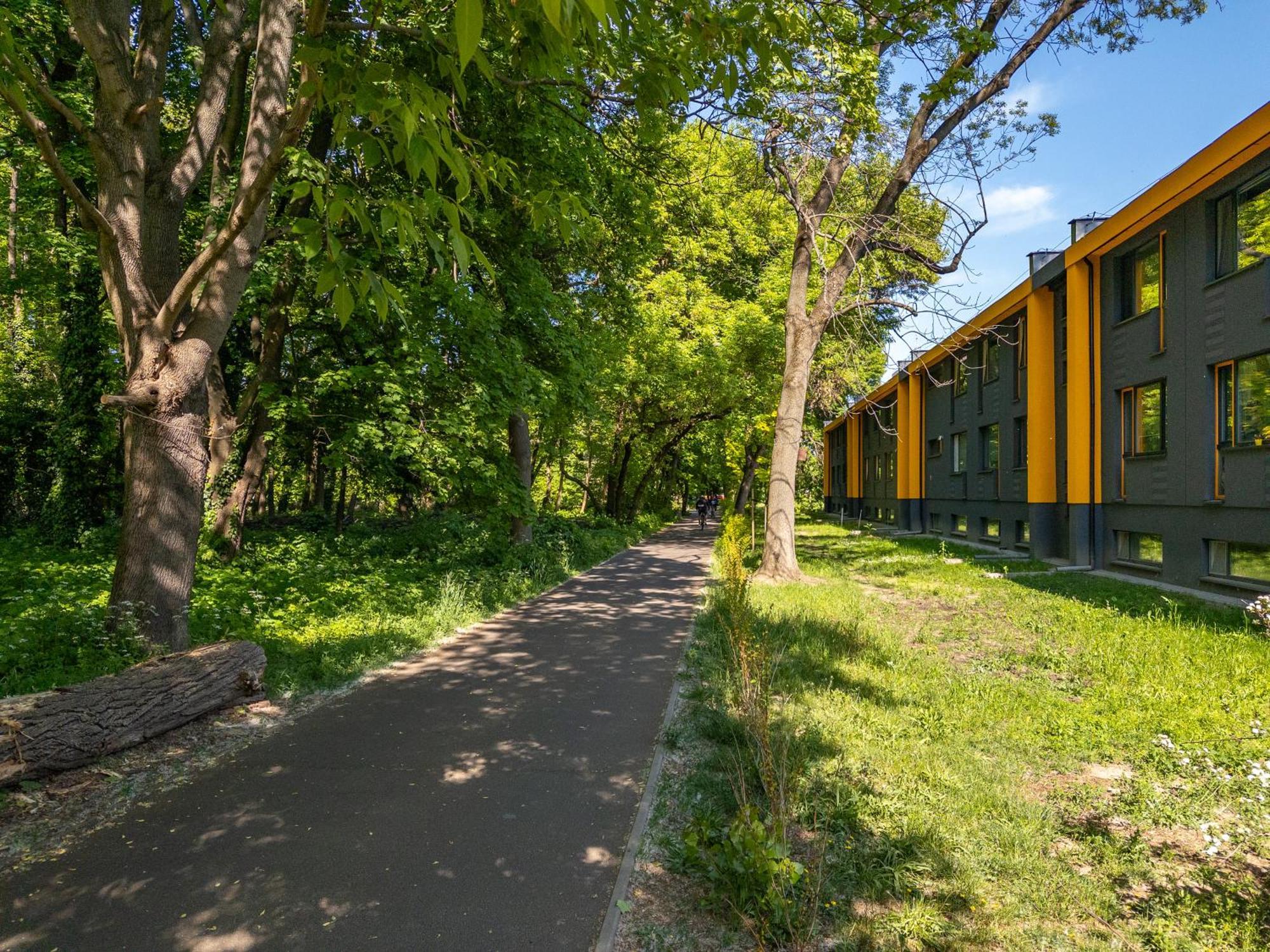 Apartament Fala Metro Sgh Klub Stodola Parking Parkview Fast Wifi Warschau Exterior foto