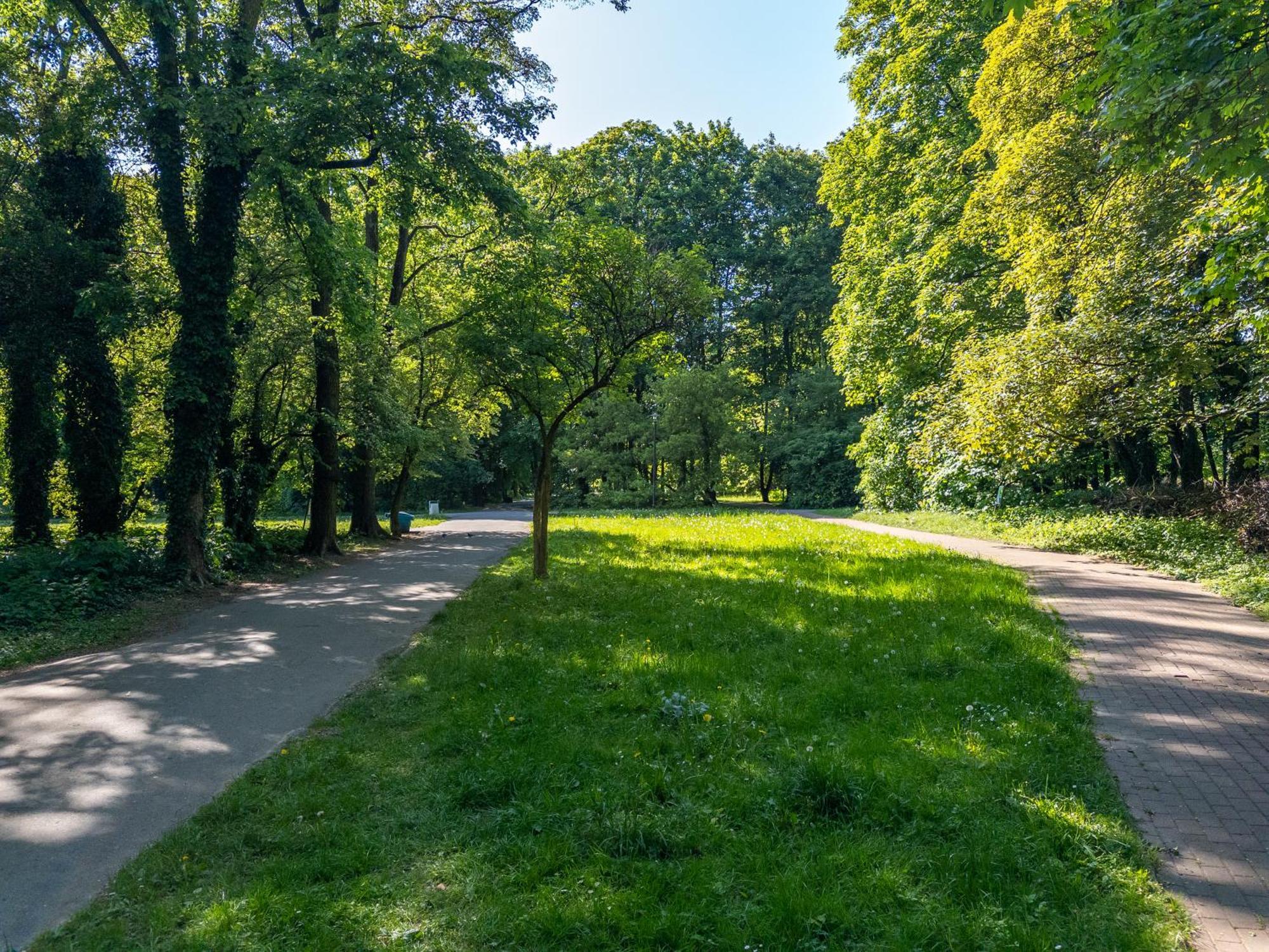 Apartament Fala Metro Sgh Klub Stodola Parking Parkview Fast Wifi Warschau Exterior foto